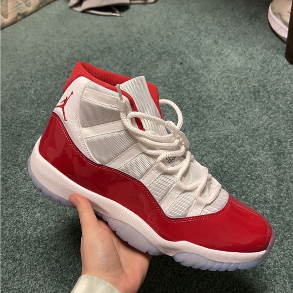 Meet your Posher, Ian - Picture 1 of 1